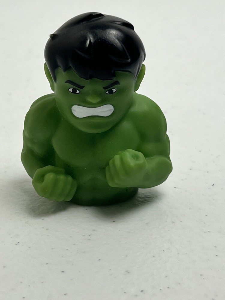 Marvel Avengers Finger Puppet Hulk Cake Topper