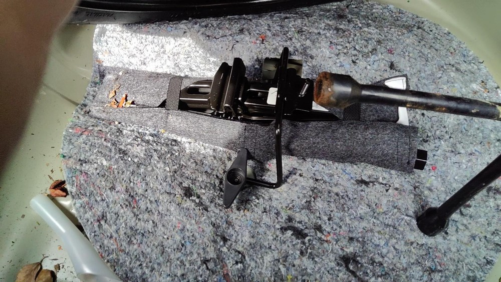 Used Floor Jack fits: 2016 Lincoln Mks  Grade A