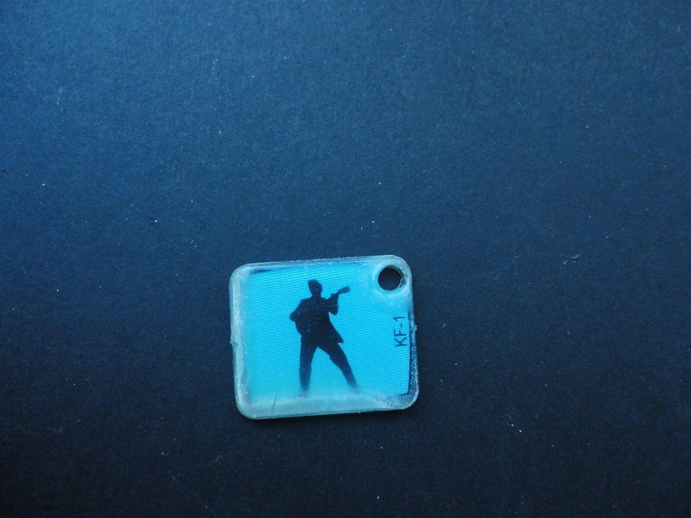 Elvis Pinball Promo Plastic Elvis Playing Guitar Key Mint