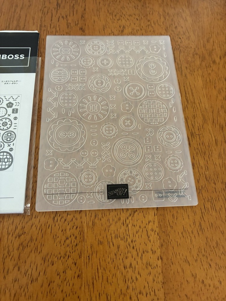 Stampin' Up! Button Button Embossing Folder