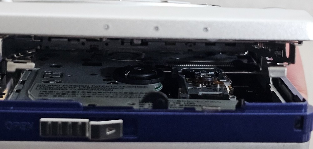 Sharp Mini Disc Portable MD-MT15H