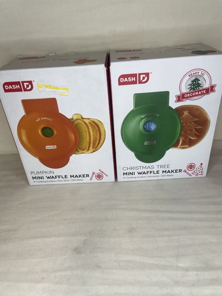 Mini Holiday Waffle Maker Tree And Pumpkin