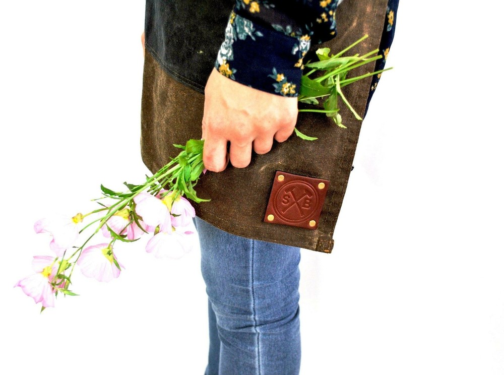 The MacBeth Women's Waxed Canvas Apron