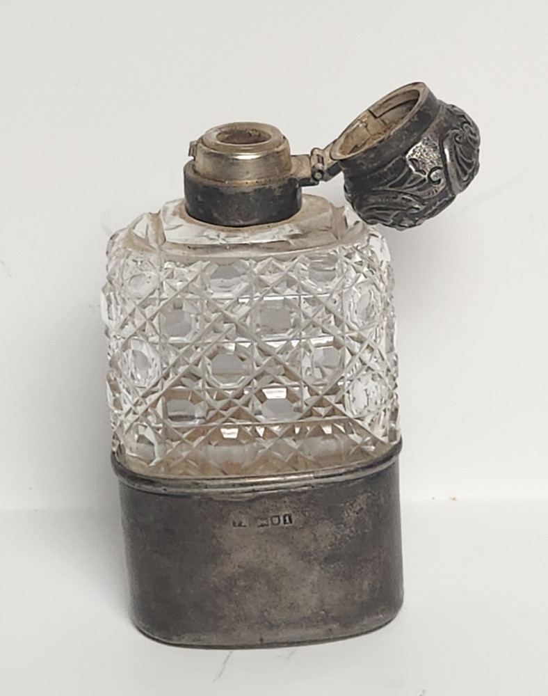 Thomas Ingleton Sterling Silver & Cut Glass Locking Hip Flask C. 1906