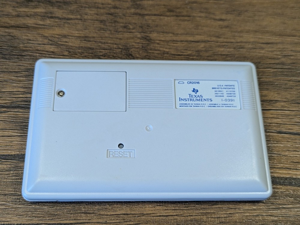 CR2016 - Texas Instruments Pocket Info I-0391, Display Issue*