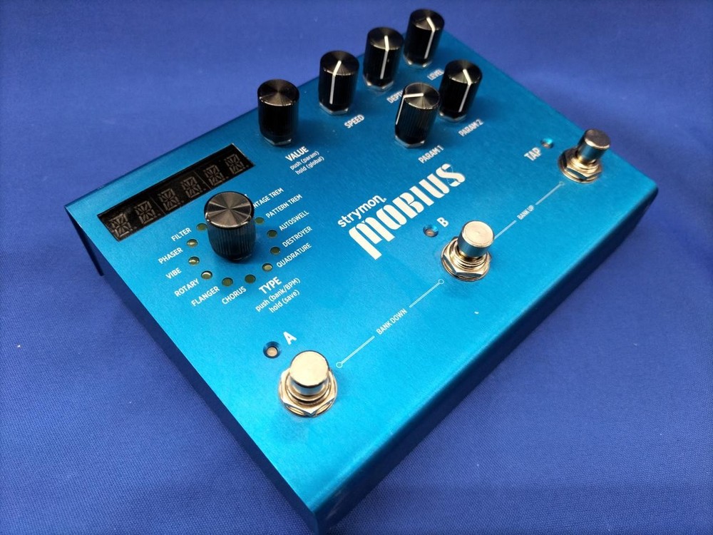 Strymon Mobius Modulation Pedal Multi Mod 12 Types Chorus Flanger Phaser -JAPAN