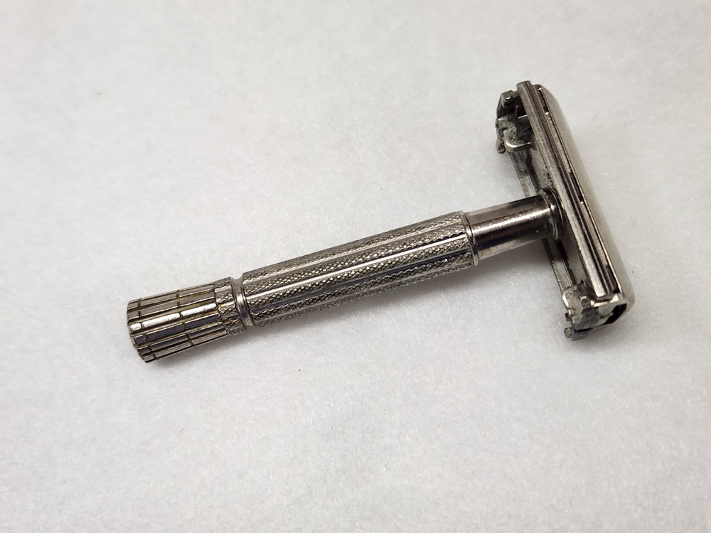 1958 Gillette Super Speed Flare Tip, TV Razor, Date Code D1