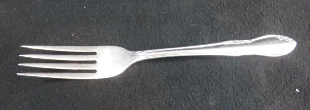 Oneida Custom Stainless Dinner Fork 7-1/8" Flowers & Scrolls