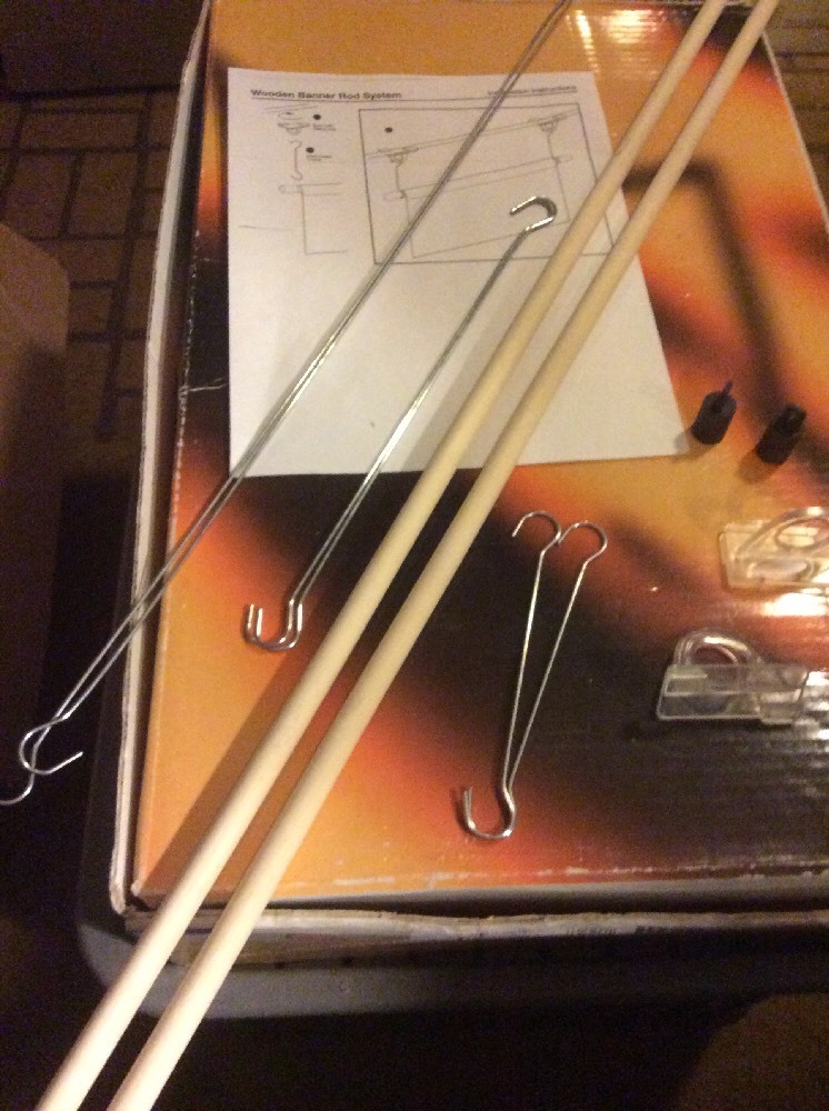 POSTER/BANNER HANGING KIT
