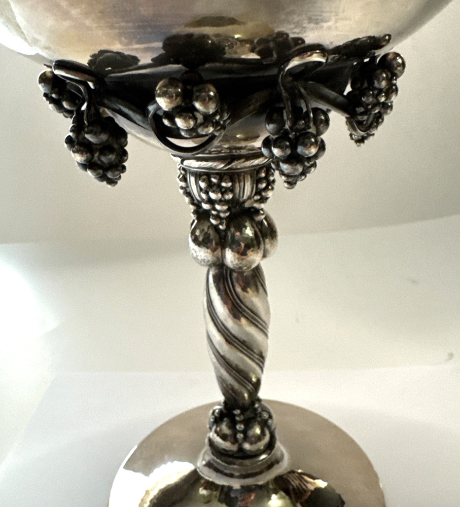 Authentic Georg Jensen Denmark Sterling Silver Large Grape Bowl 264A