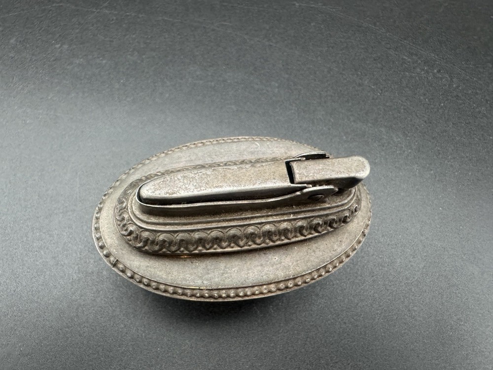 Vintage Ronson Queen Anne Silver Plated Table Lighter