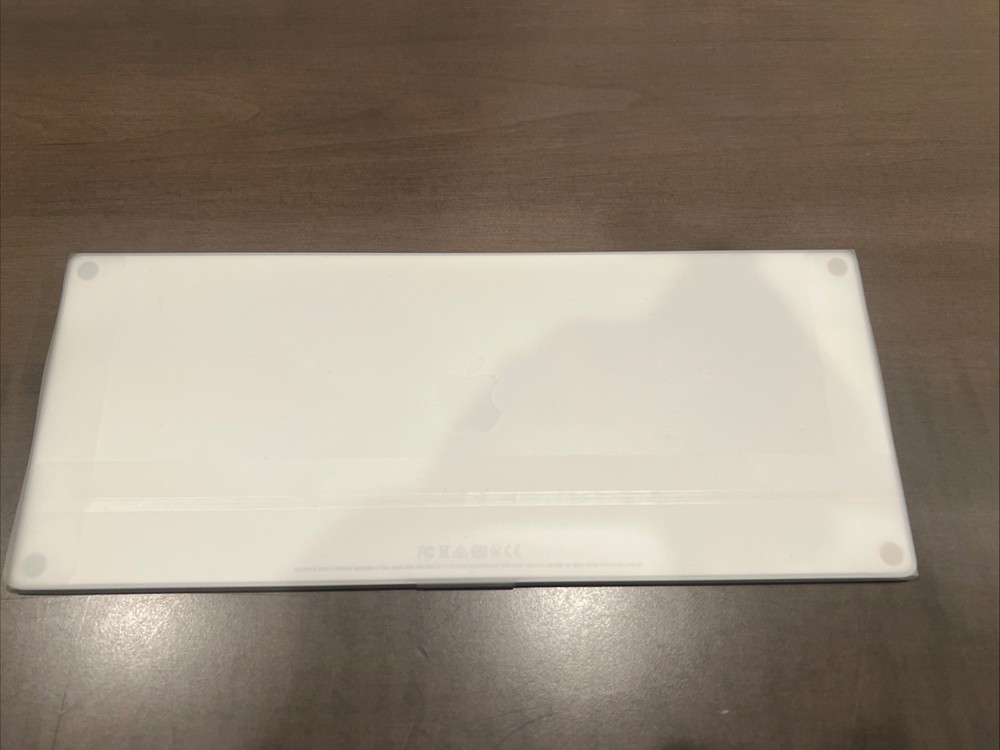 Apple Wireless Magic Keyboard 2 (A1644) & Apple Mouse 2 (A1657)