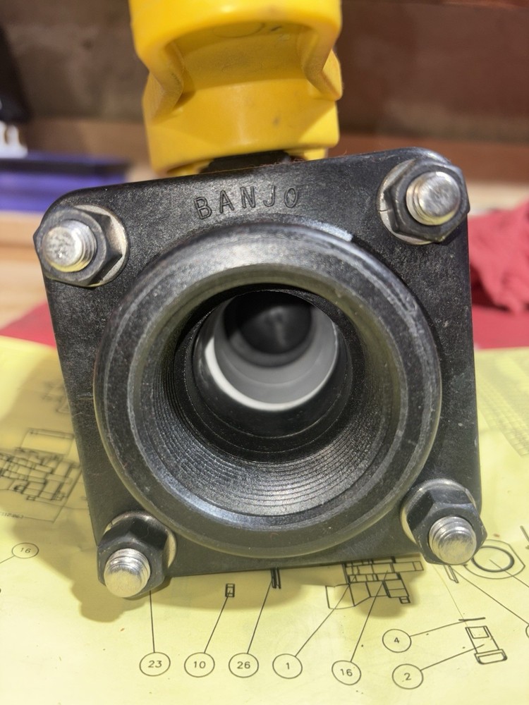 Banjo DM200A 2in Poly Female Drymate Coupling Low Profile Handle.