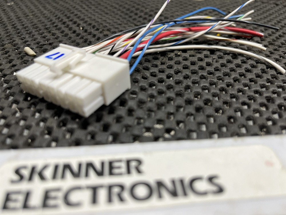 Whelen Cantrol Plug J17 pigtail