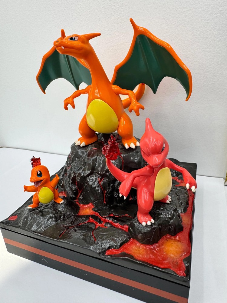 Charizard Evolution Diorama