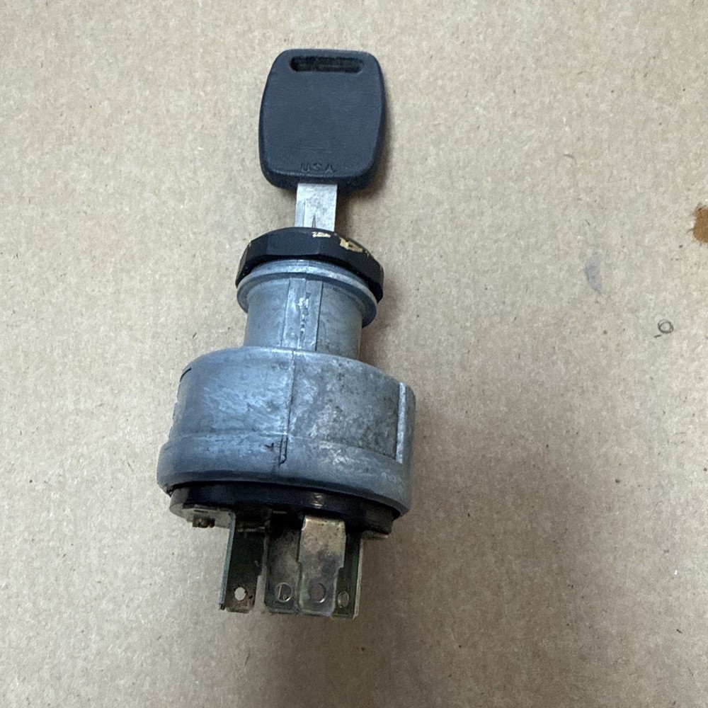 Pollas ignition Switch Key With Key Off A Peterbilt 2015