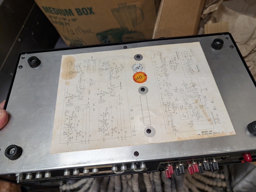Vintage Advent Model 300 Stereo Receiver Tuner Amplifier Phono Input