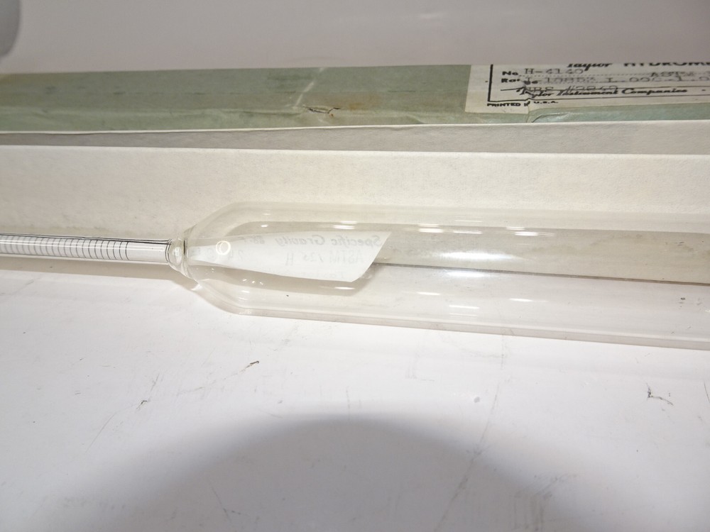 VINTAGE TAYLOR HYDROMETER SPECIFIC GRAVITY ASTM No. 125H *