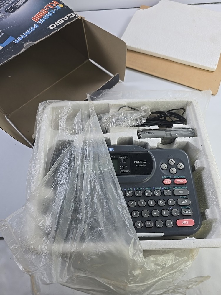 Vintage Casio EZ-Label Printer KL-2000