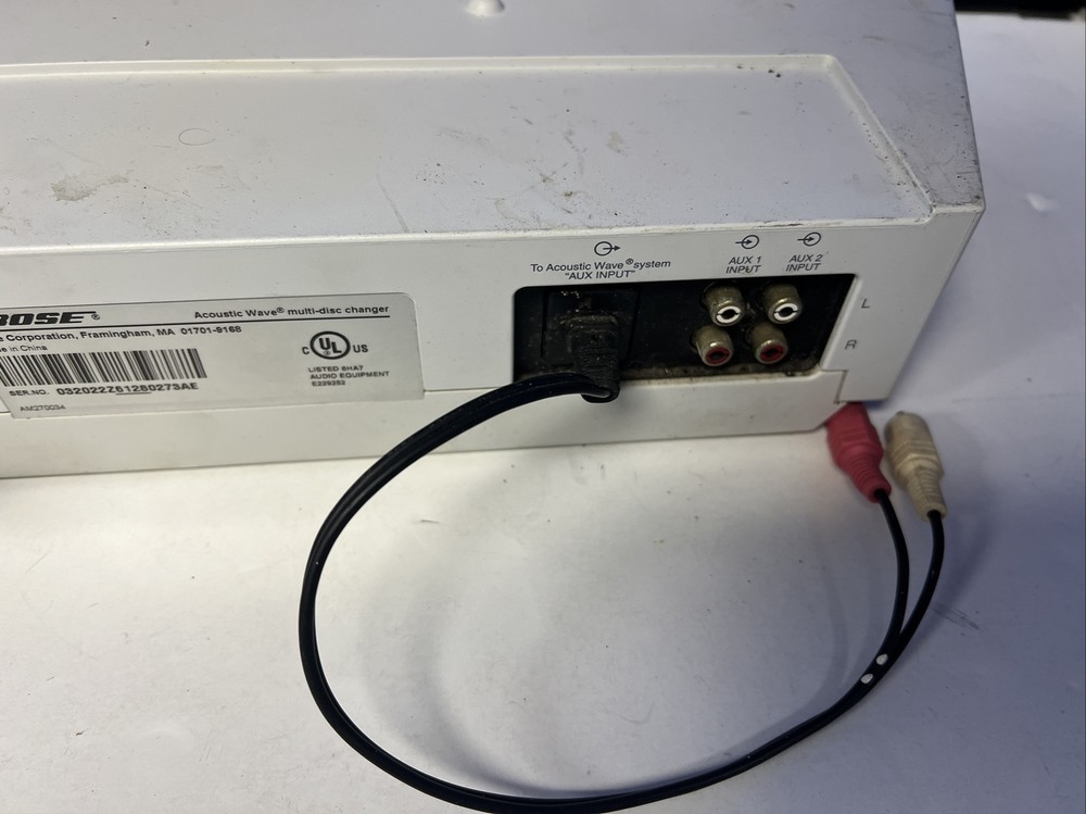 BOSE ACOUSTIC WAVE MULTI-DISC 5-CD CHANGER POWERS ON - FOR PARTS