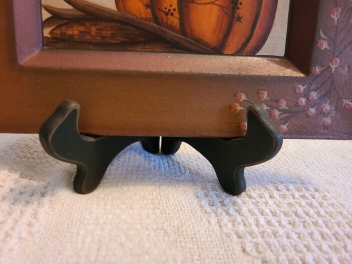 Hearthside Collection-"Harvest Blessings", plate with stand, Pre-owned, MINT