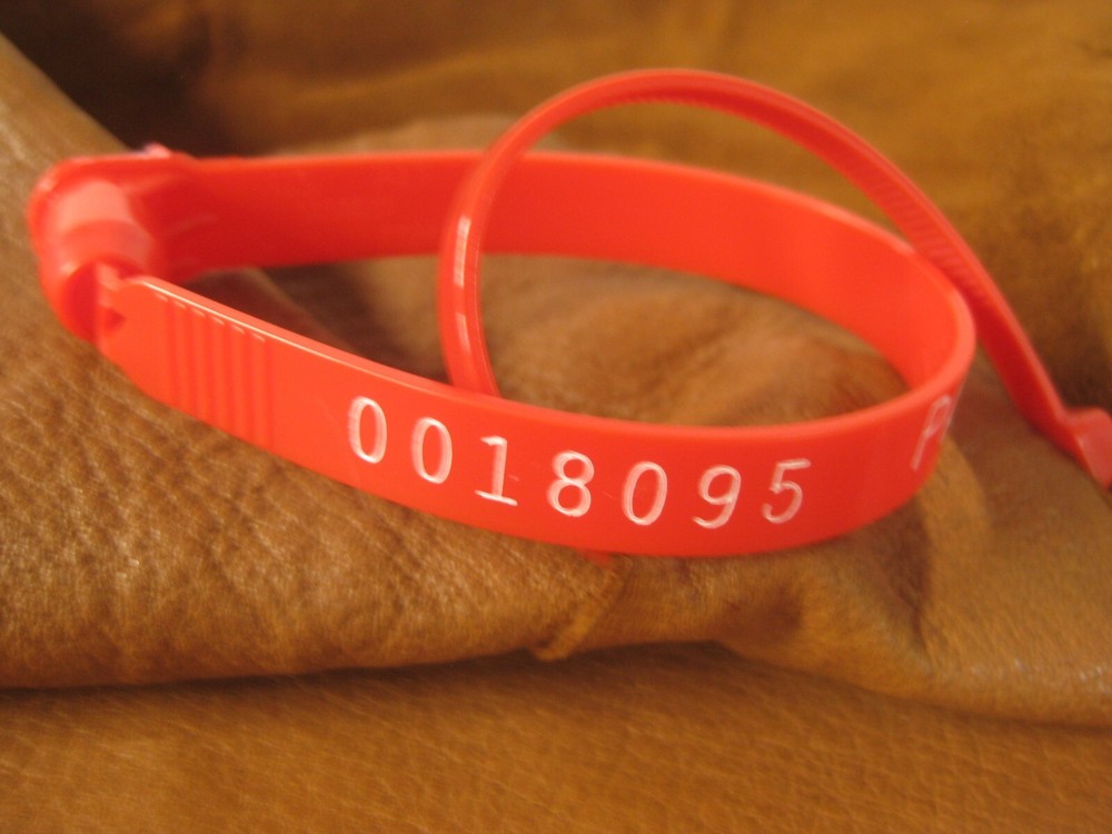 Top Grain Deer Leather #0018095 Row V