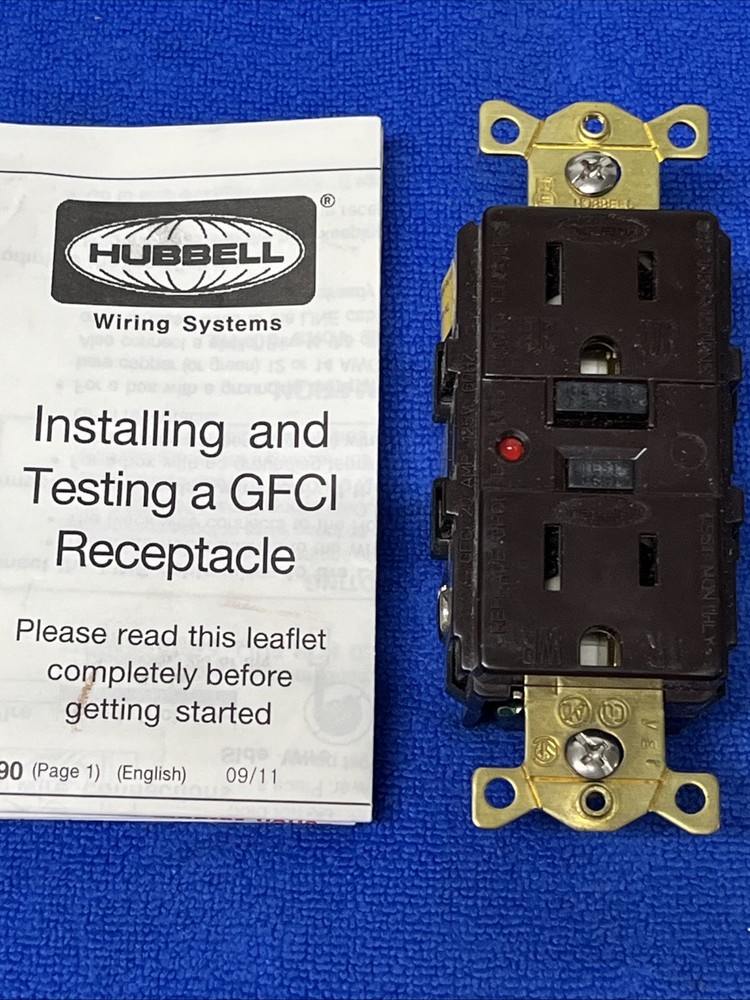 HUBBELL ~ GFR5262TR ~ RECEPTACLE