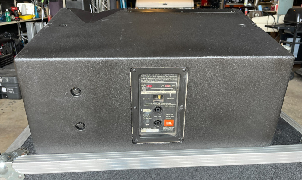 JBL VRX932LA-1WH