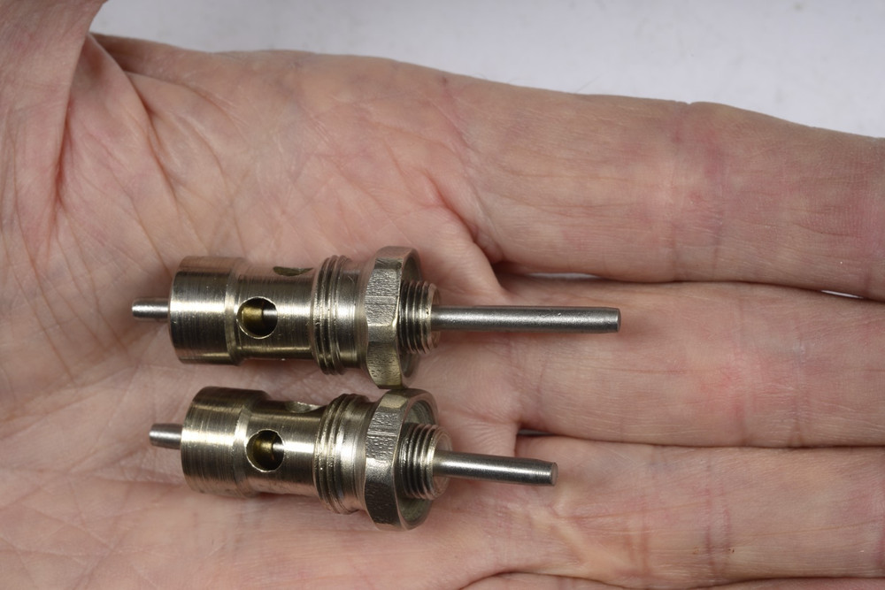 Binks Air Valve Assemblies for spray guns (4).