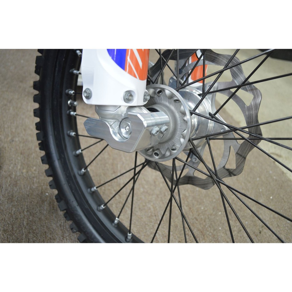 Enduro Engineering RIGHT SIDE FORK GUARD 32-246