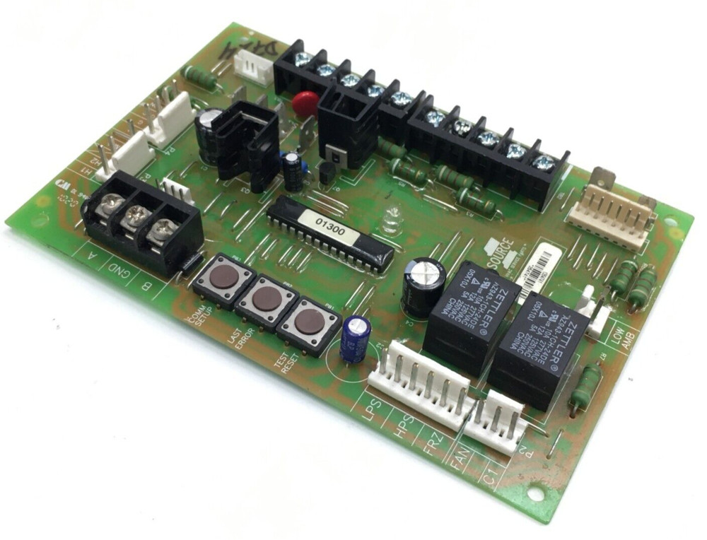 YORK 1354741 Control Circuit Board SOURCE 1 used #D724