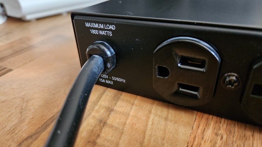 PF Power D10-PFP 10 Outlet Power Distributor