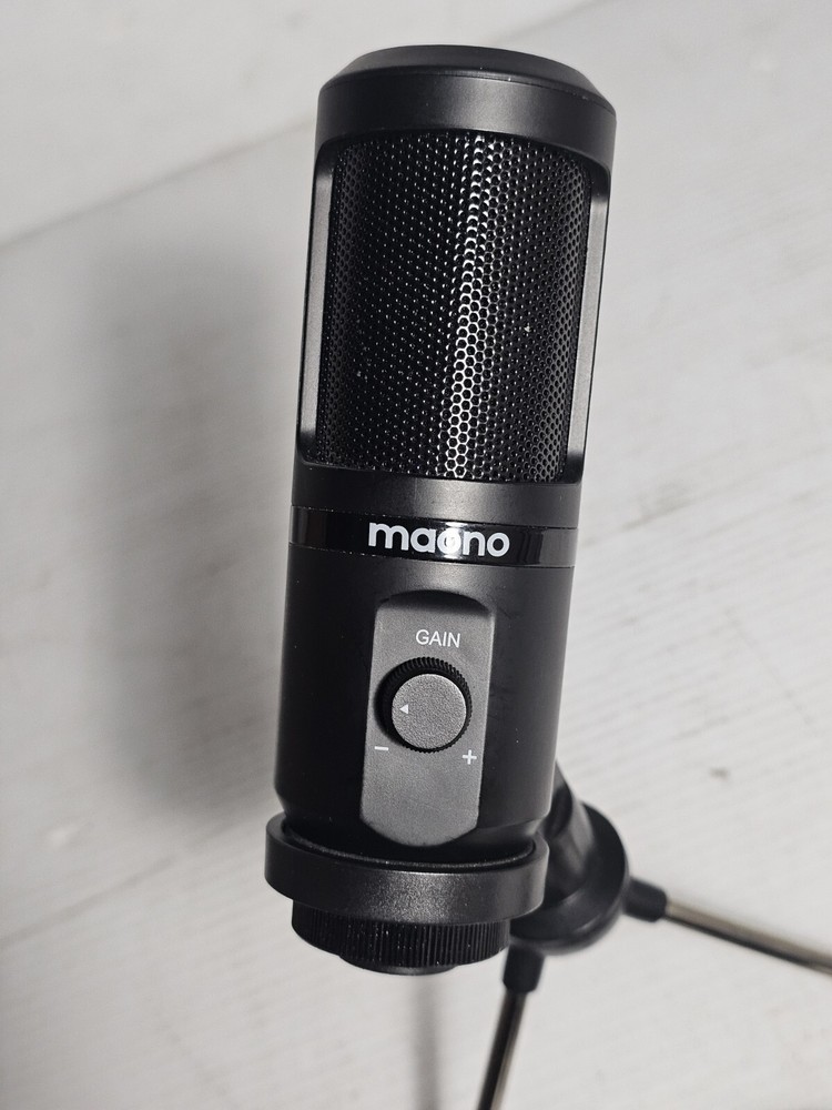 MAONO USB Microphone with 3 Mount & USB Cable ~ Podcast / Gaming