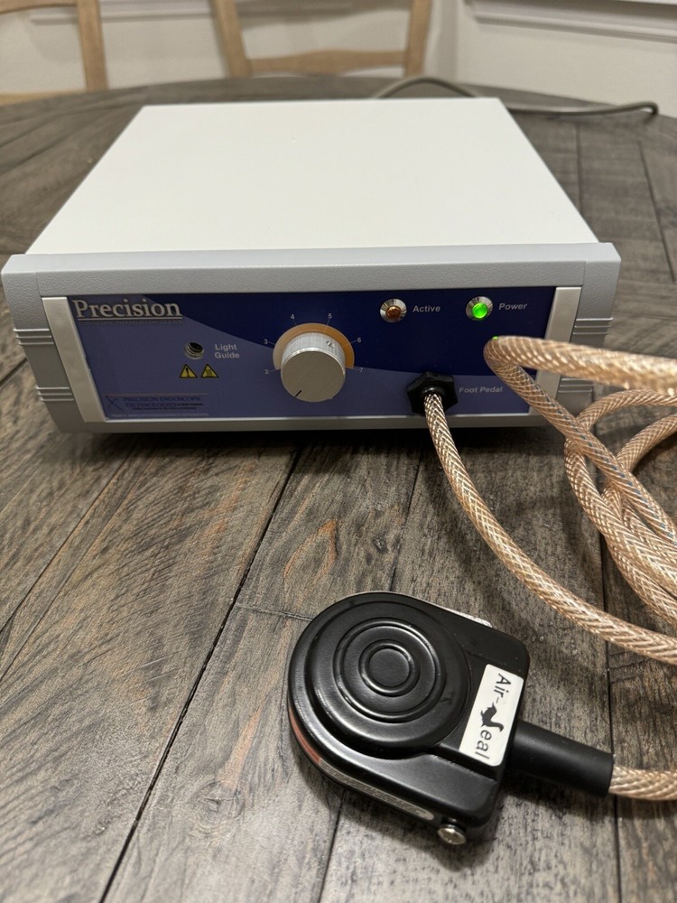 Precision Endoscopic Technologies 5100 Light Source