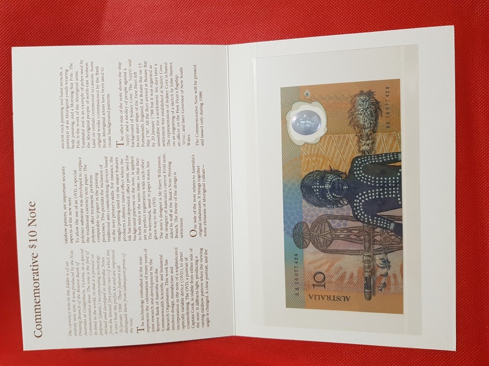 1988 AUSTRALIAN $10 FRASER/JOHNSTON FIRST POLYMER NOTE FOLDER AA 16 077424