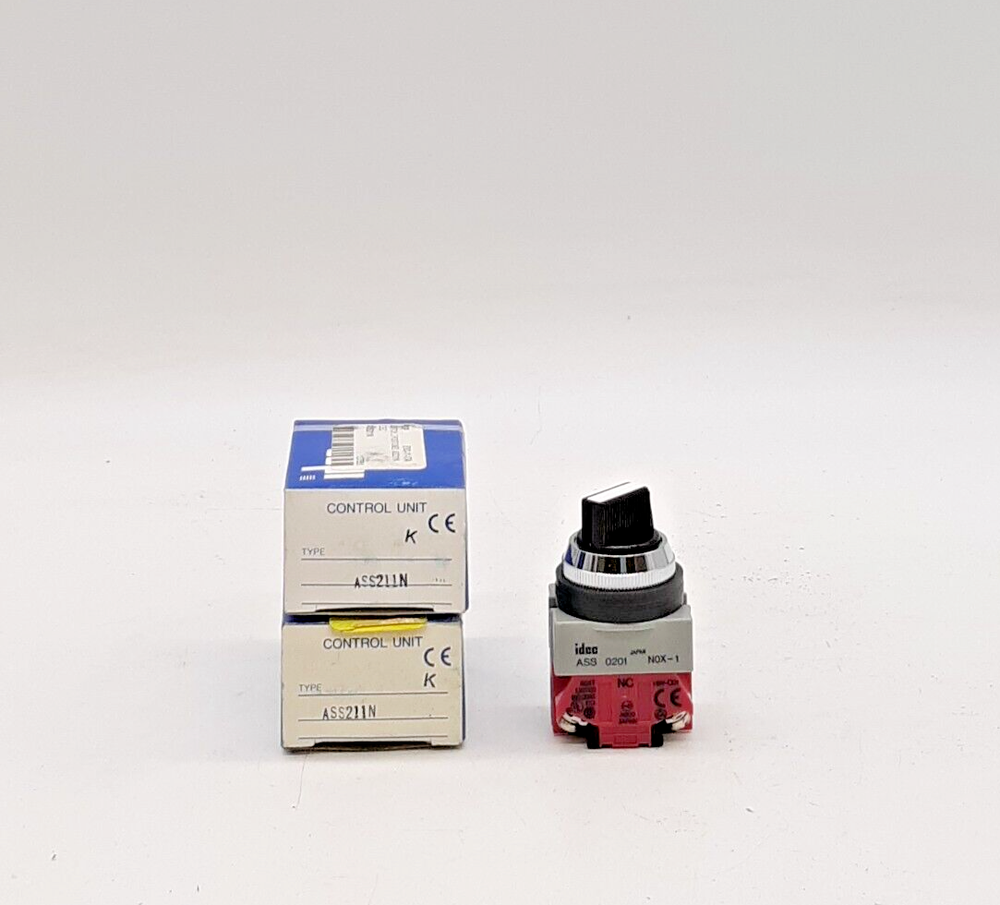 IDEC ASS211N Selector Switch - Lot of 2