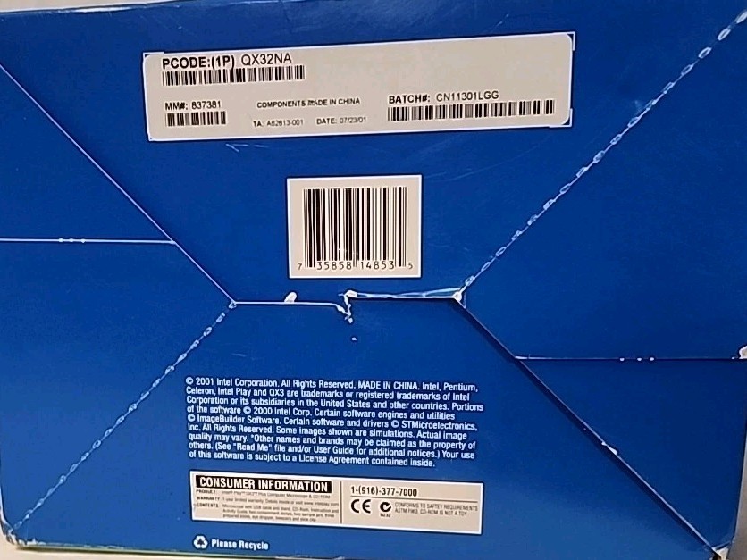 Intel Play QX3+ Computer Microscope 8 & Up includes an activity guide book