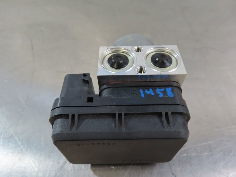 EB1458 2024 24 YAMAHA R7 ABS MODULE