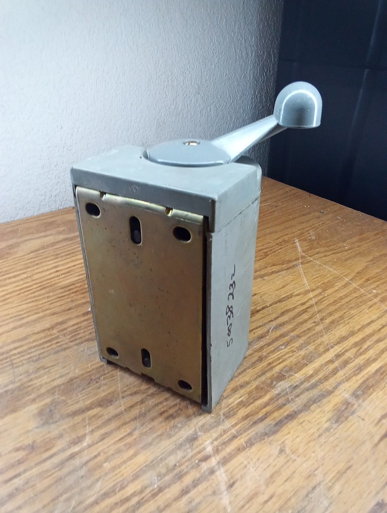 Square D 2601 Type BG 1 Series B Switch