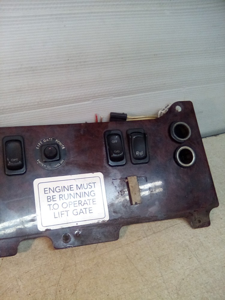 2013 Freightliner M2 Dash Switch Panel 22-53168-001