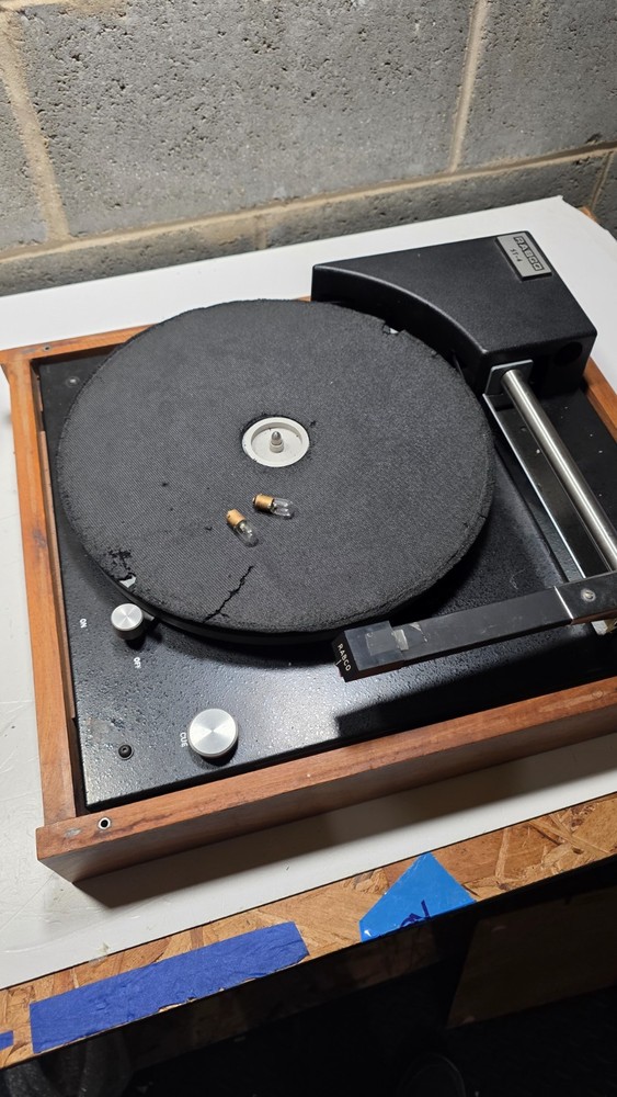 Rabco st4 turn table vinyl player