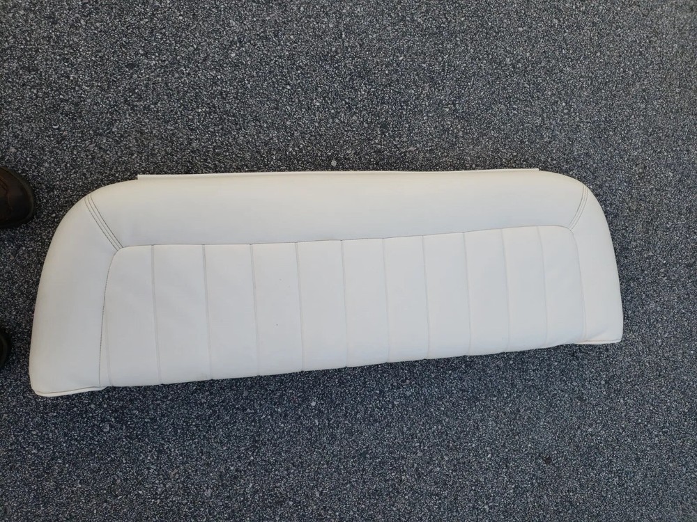 GRADY WHITE 306 FORWARD CONSOLE BOLSTER BACKREST #34-933 **OEM**