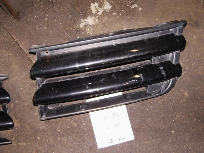 04-05 Endeavor Information GPS TV Screen Front Dash
