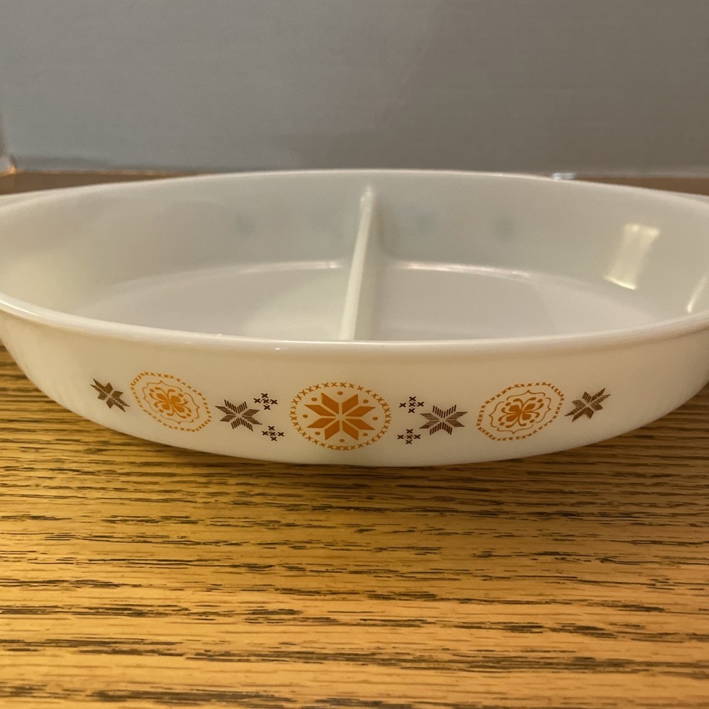 Vintage Pyrex Divided Serving Dish