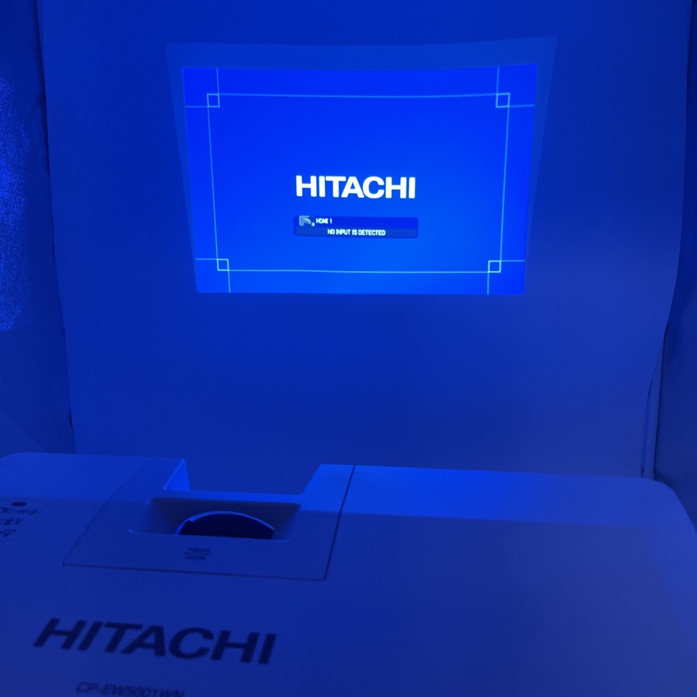 Hitachi CP-EW5001WN 3LCD WXGA Projector