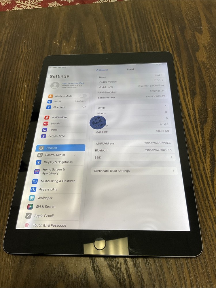 iPad (9th generation) Wi-Fi; 64GB; Silver; Model A2602; Read Description E175
