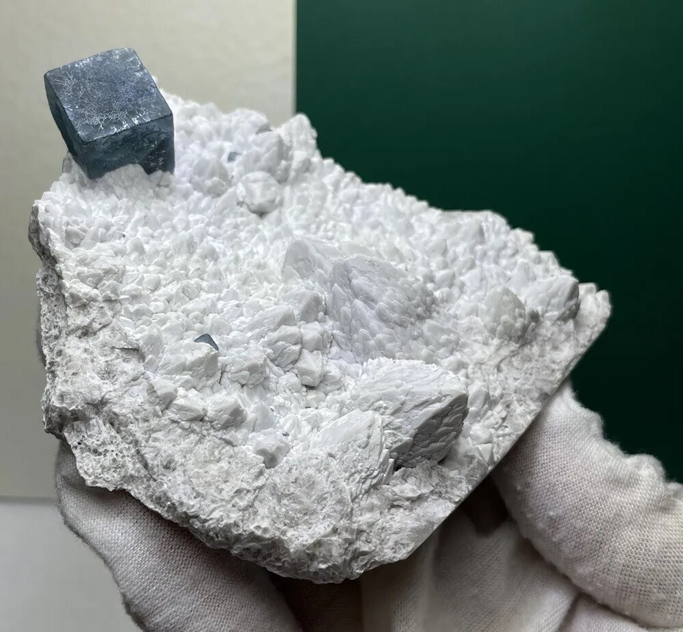 144g Cubic Fluorite Specimen Mined In Inner Mongolia China