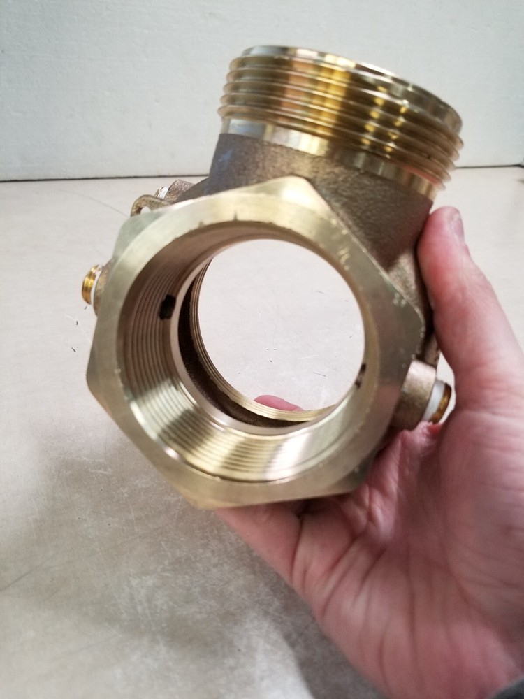 Zurn Pressure Reducing Fire Hose Valve 2-1/2" Angle Body