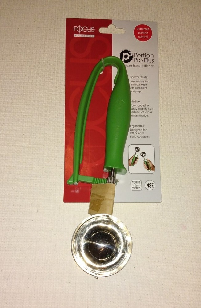 *NEW* Focus Squeeze Handle Disher Size 12 - 2 3/4oz. Accurate Portion Control