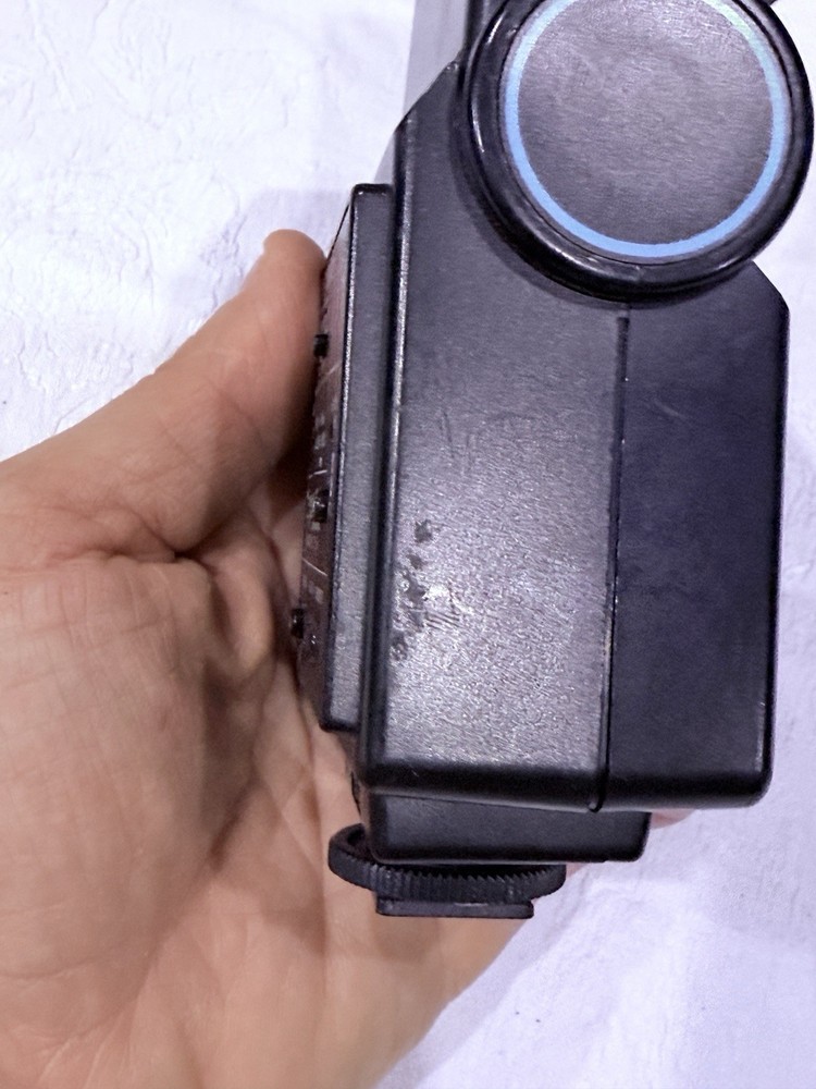 Vivitar Auto Thyristor 550FD Flash Unit – Tested Working